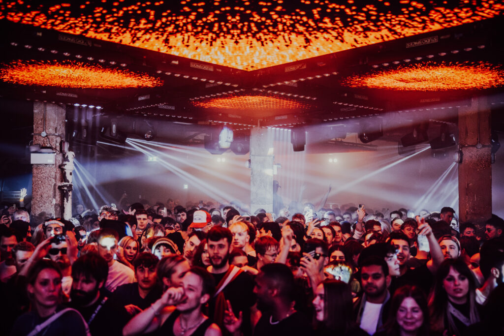 E1 NYE